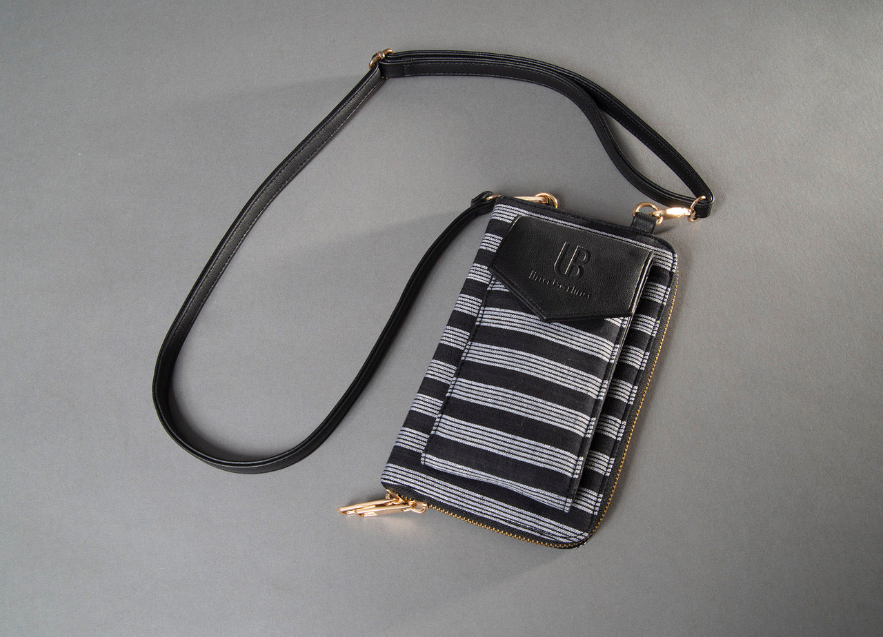 LB Lina Berlina Phone bag lurik black and white